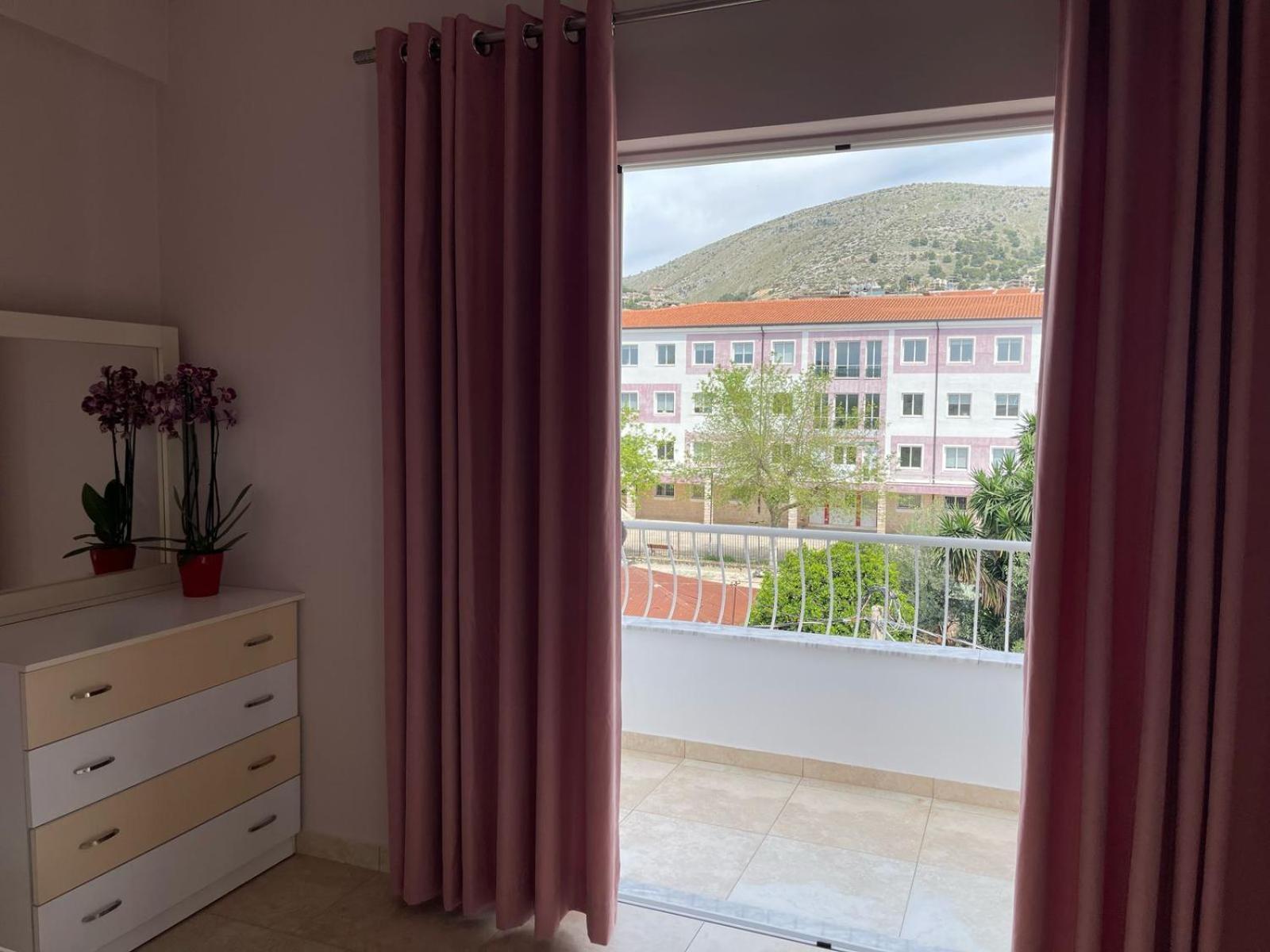 Linda Home Саранде Екстериор снимка