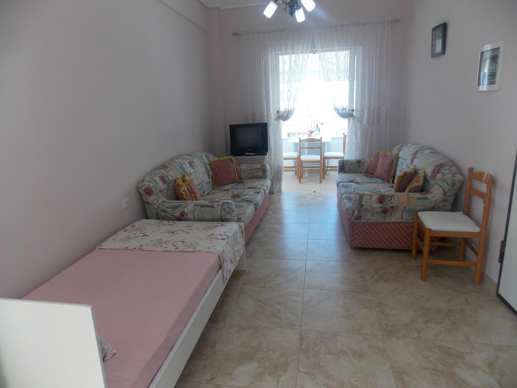Linda Home Саранде Екстериор снимка