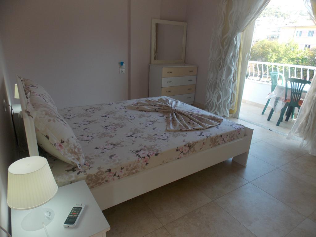 Linda Home Саранде Екстериор снимка