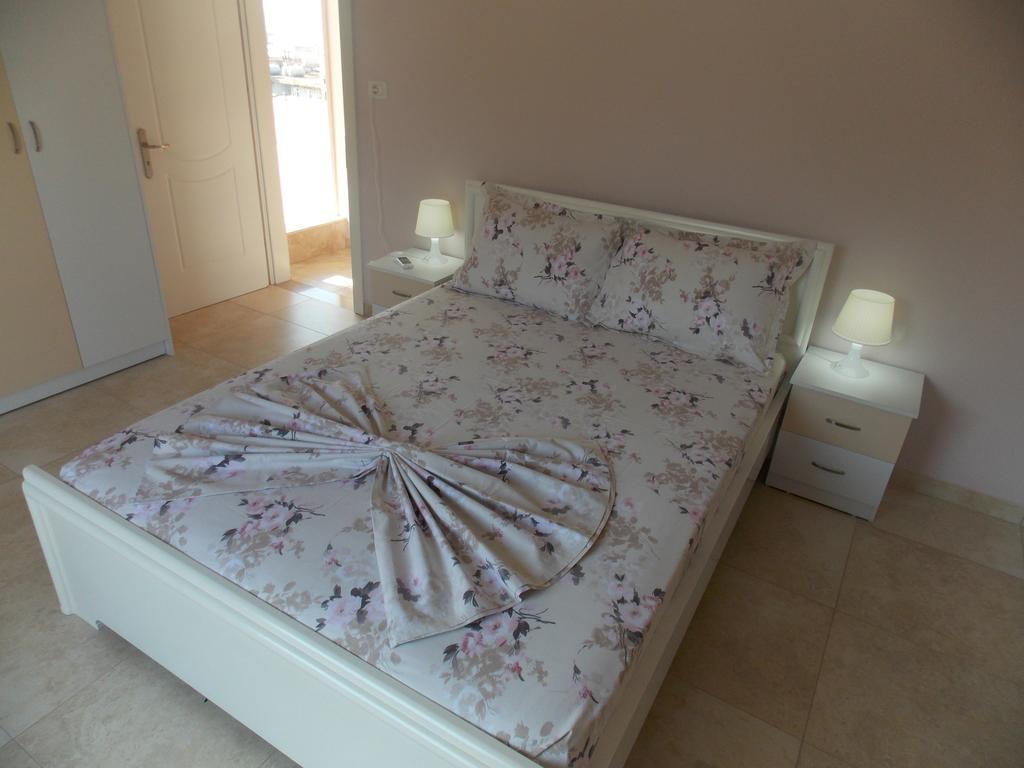 Linda Home Саранде Екстериор снимка